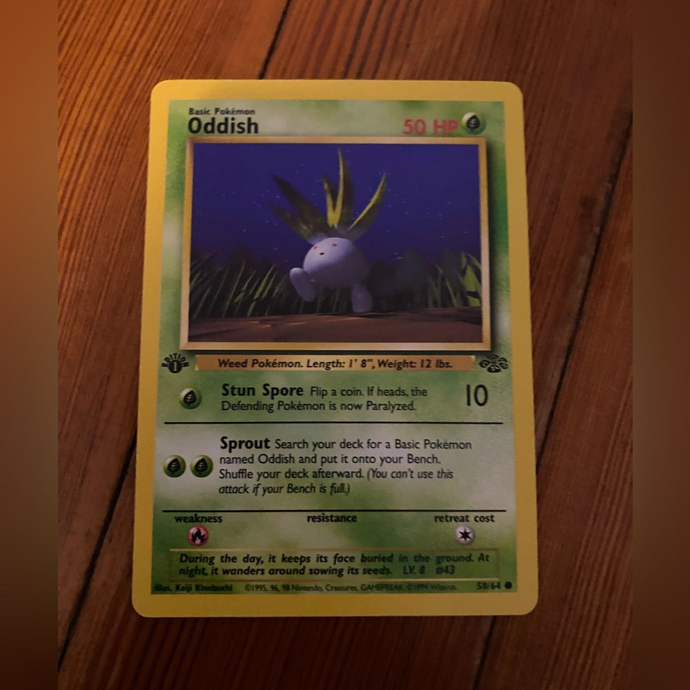 1st edition Jungle Oddish. Good condition.